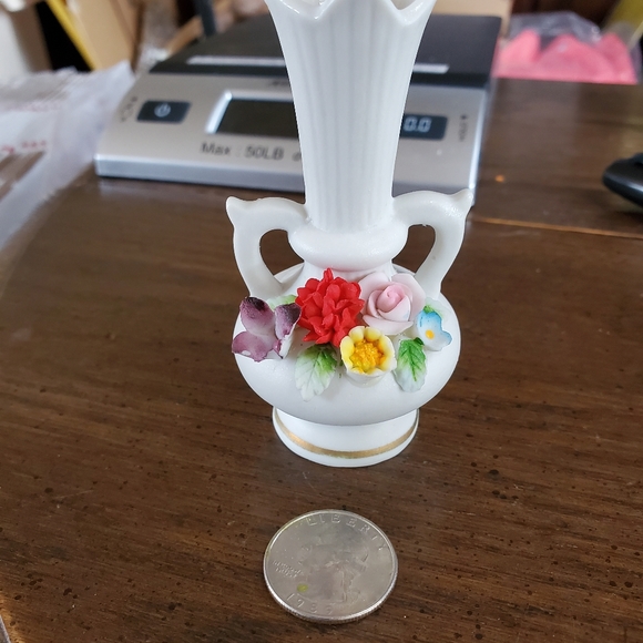 Vintage Norcrest Mini Bud Vase - Picture 5 of 10
